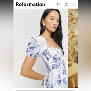Reformation Davila linen dress with Blue Floral Print (Toile) and Puff Sleeves